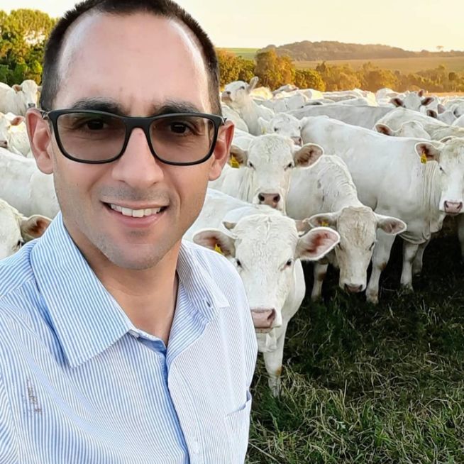 Charolês contará com a atuação de Maury Dorta Junior como jurado na Expointer 2023